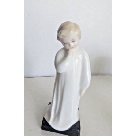 Vintage Royal Doulton Figurine "Darling" 5 1/4" tall H.N. 1985 by Charles Vyse - Picture 2 of 9